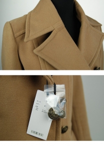 Двубортное пальто с длинными манжетами